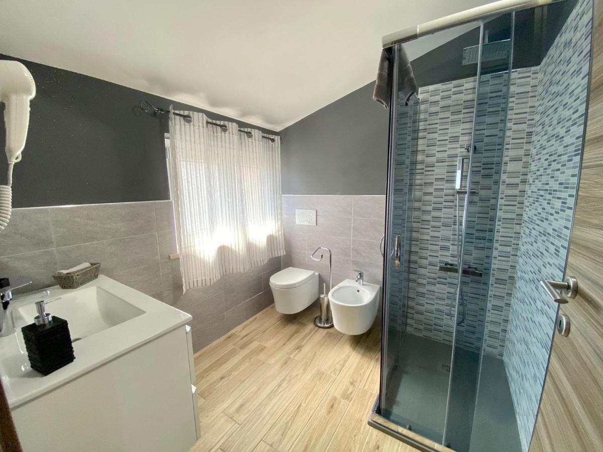 Cadoni Guest House Bosa Exterior foto